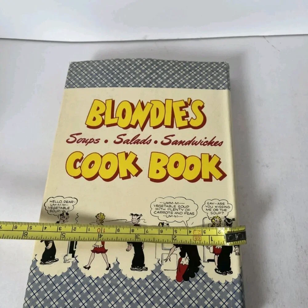 Vintage 1947 Blondie's Cook Book Chic Young Dagwood HC with Dust Jacket